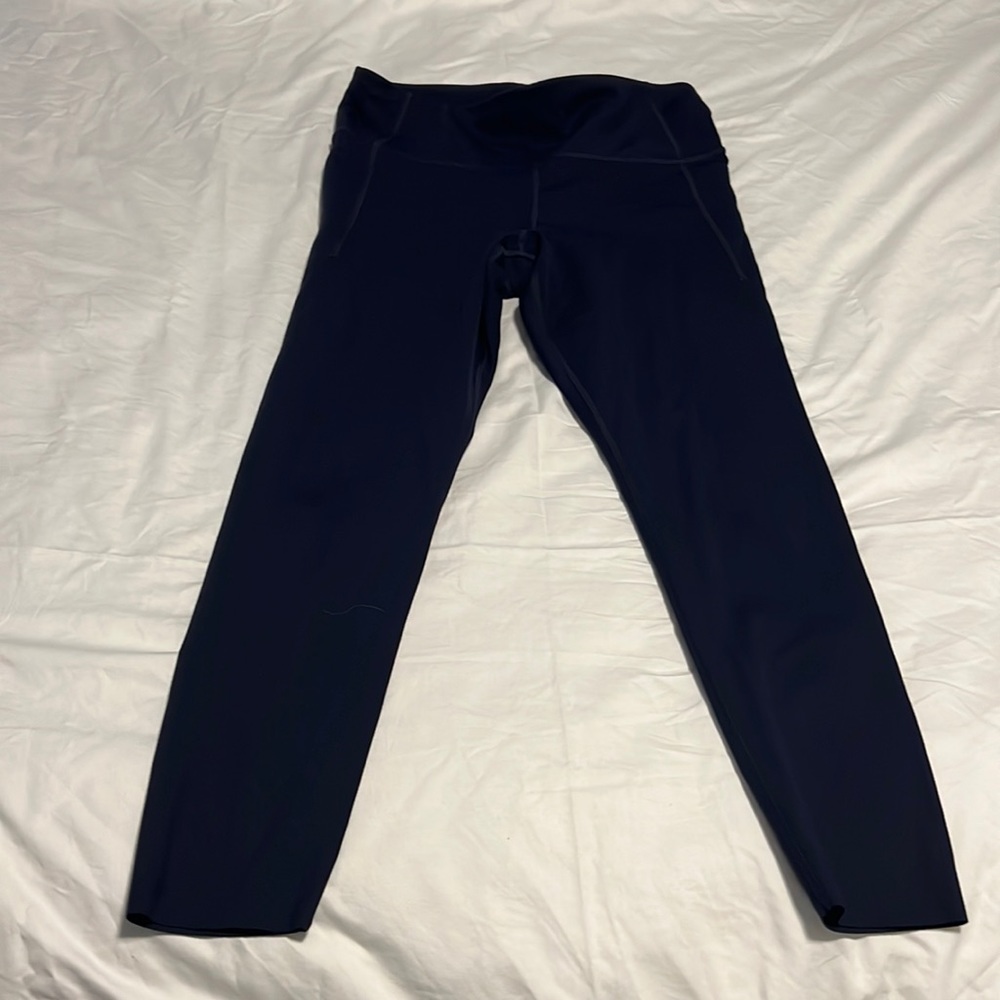 Gap Fit leggings size large navy blue with pockets!